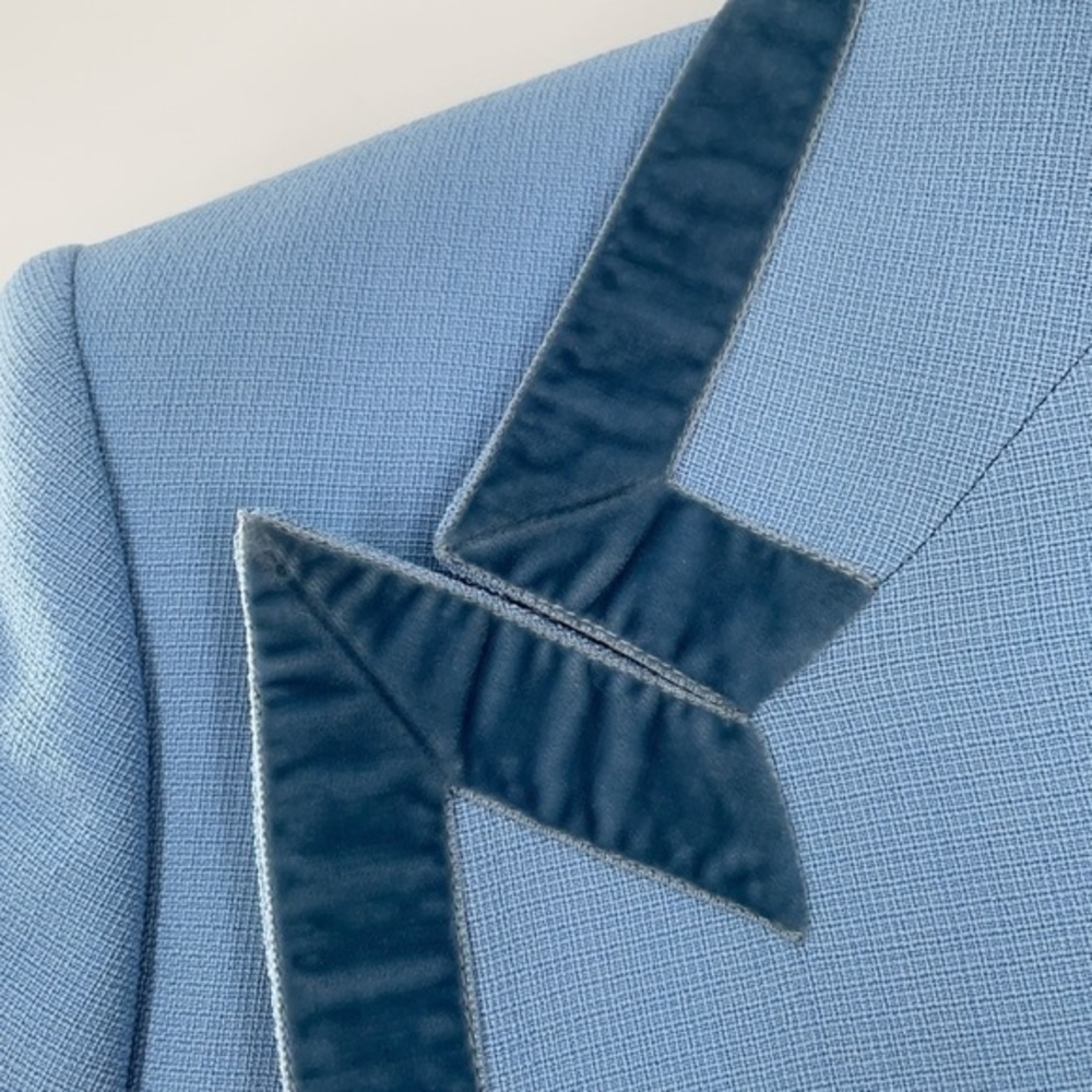 Gucci Light Blue Blazer with Dark Teal Trim - Picture 10 of 16